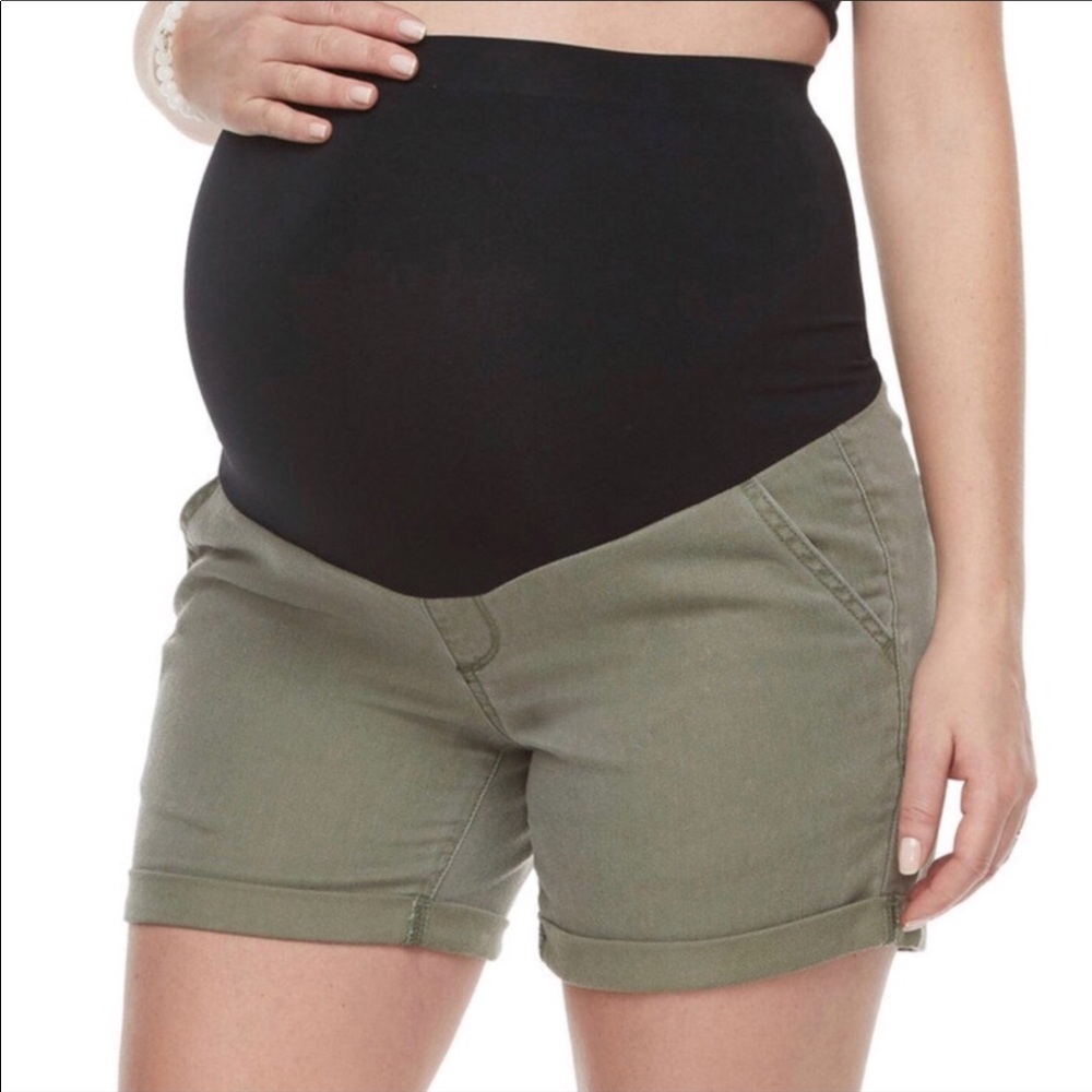 Maternity shorts